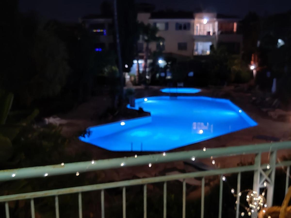 Rachel Suite By The Pool Paphos Extérieur photo